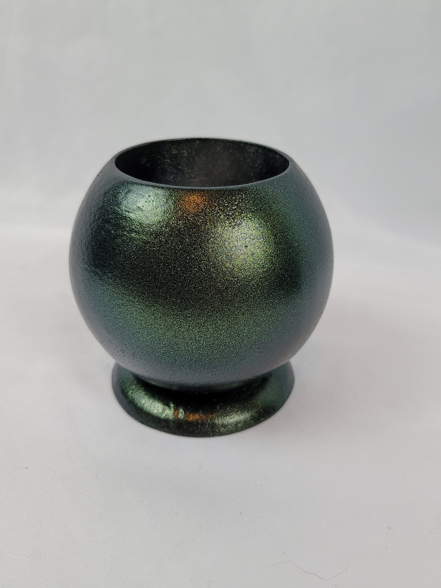 Chameleon Sphere Toothbrush Holder