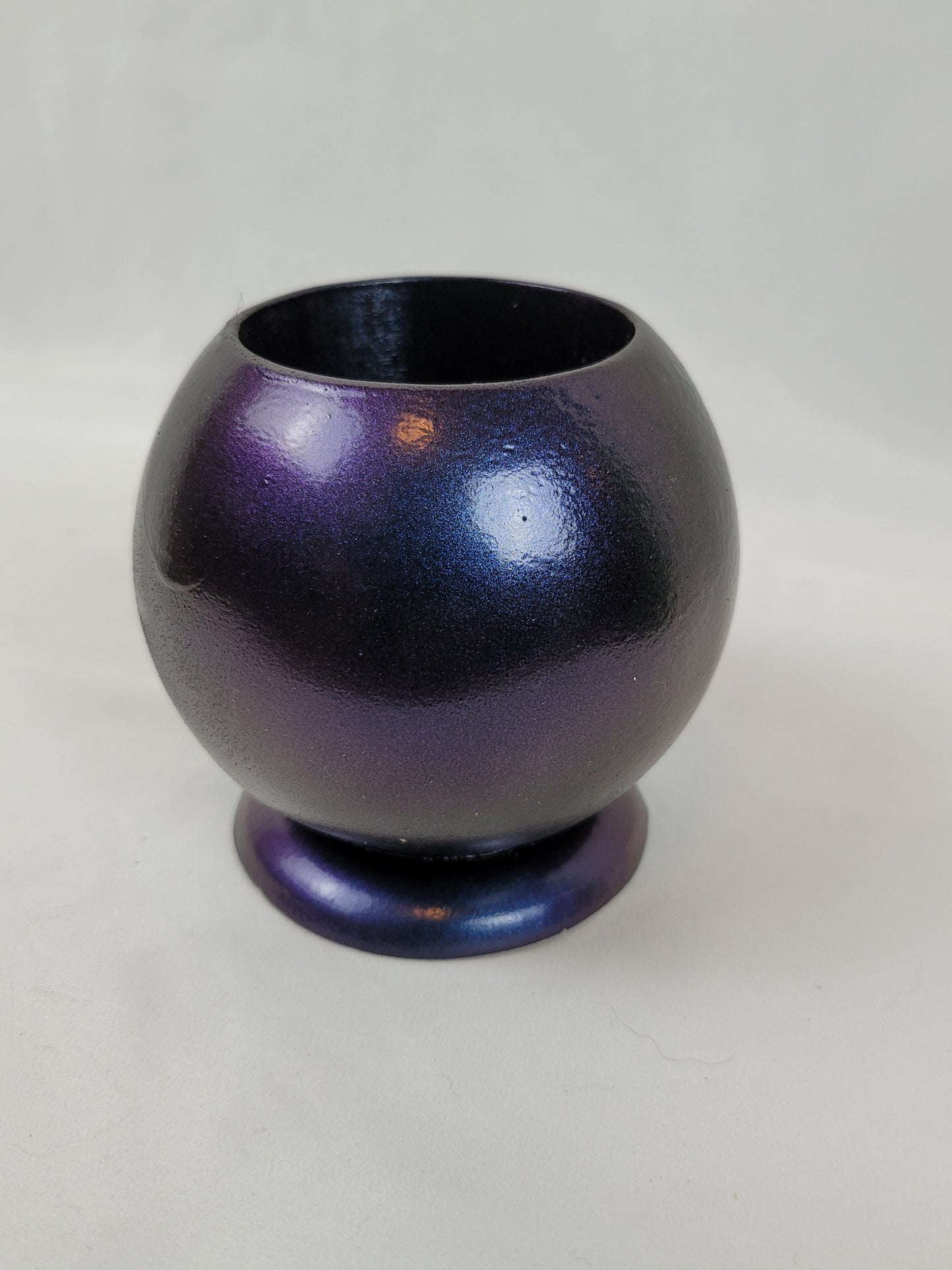 Chameleon Sphere Toothbrush Holder